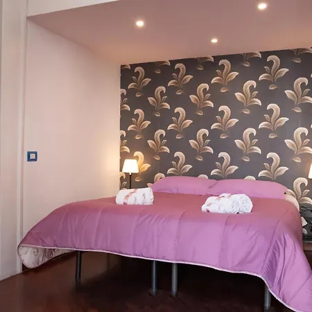 Casa Latilla Centro Storico Con Due Indipendenti * Napoli